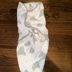 Cozy Cloud Pattern Baby Swaddle